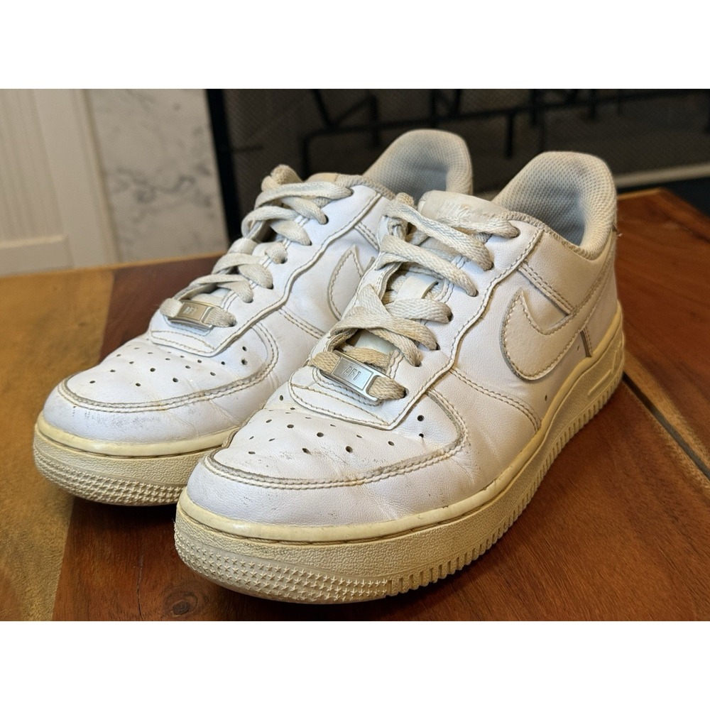 Nike Air Force 1 Low '07 Womens Size 7 Sneakers Shoes 315115-112 White Read